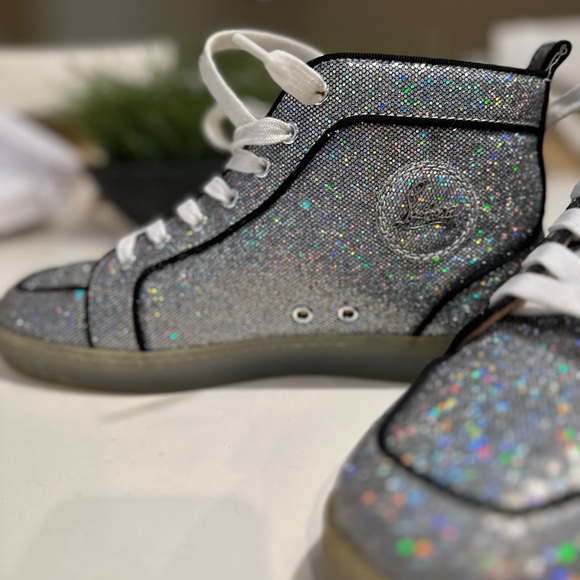 Christian Louboutin Rantus Orlato Flat Multi Glitter Ball
US 9 / EU 42 - Picture 3 of 8